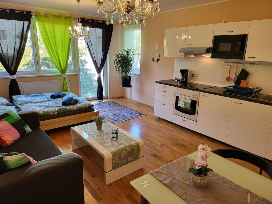 Ferienwohnung Enjoy Wien Exterior foto
